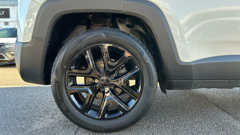 Jeep Renegade 1.3 T4 GSE Night Eagle II 5dr DDCT Petrol Hatchback